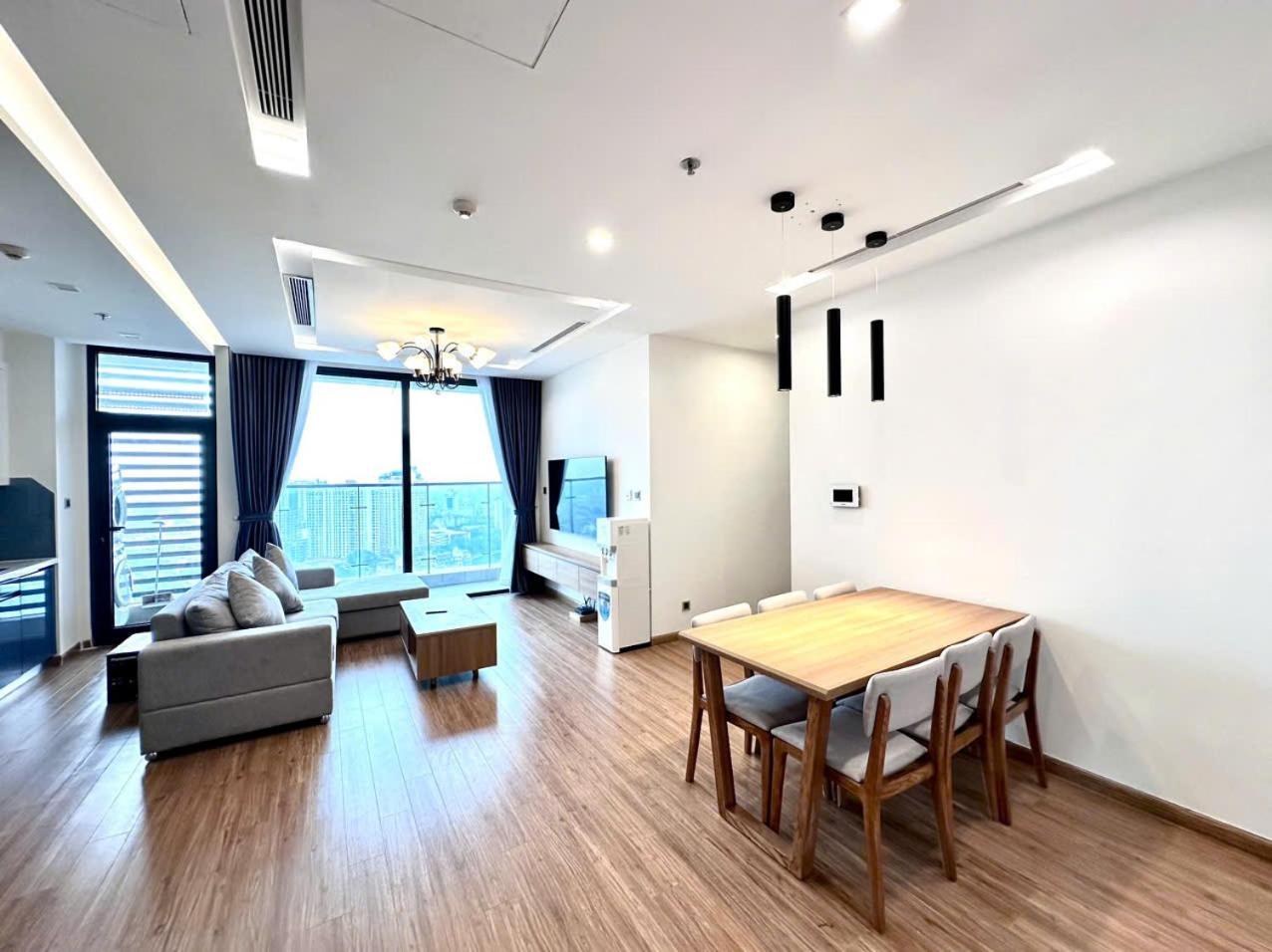 Luxury Apartment In Vinhomes Metropolis Hanoi Esterno foto