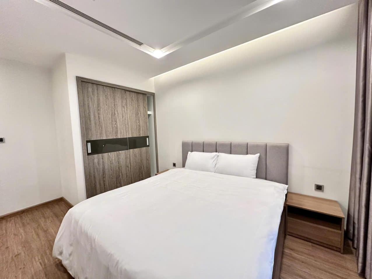 Luxury Apartment In Vinhomes Metropolis Hanoi Esterno foto