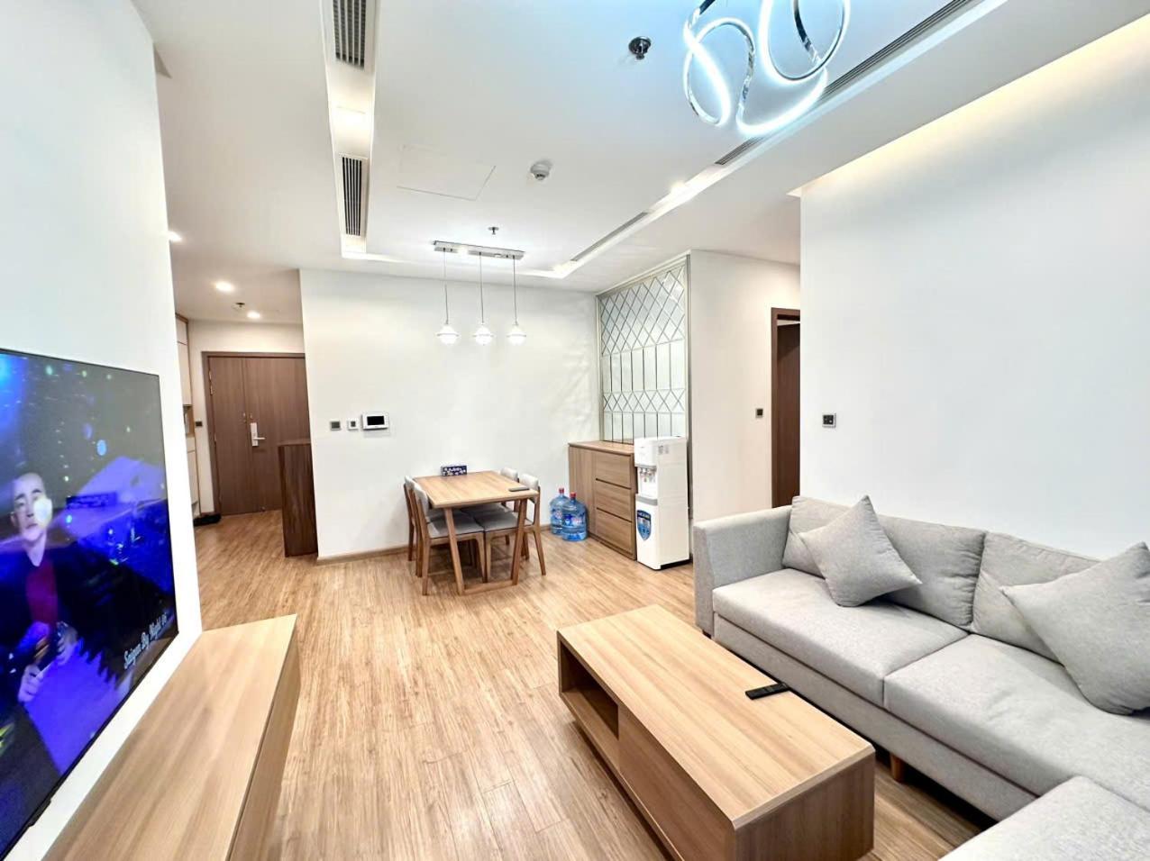 Luxury Apartment In Vinhomes Metropolis Hanoi Esterno foto