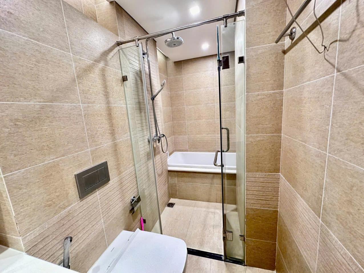 Luxury Apartment In Vinhomes Metropolis Hanoi Esterno foto
