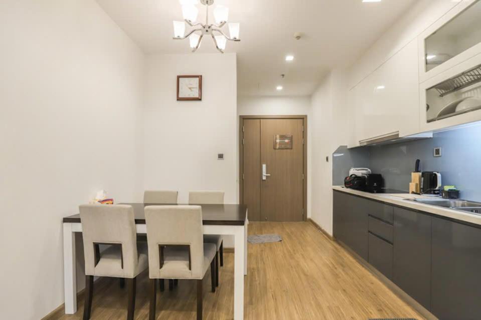 Luxury Apartment In Vinhomes Metropolis Hanoi Esterno foto