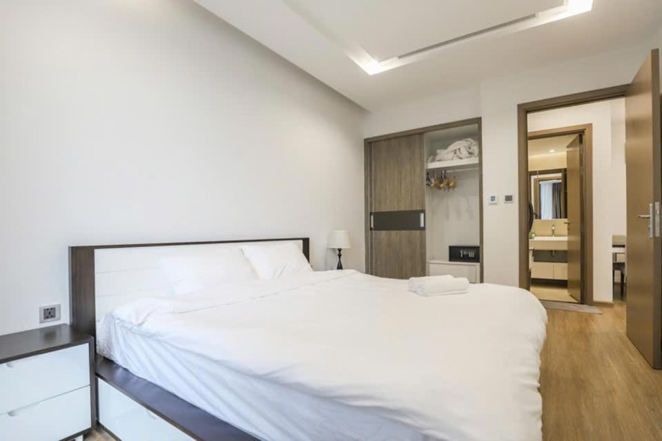 Luxury Apartment In Vinhomes Metropolis Hanoi Esterno foto
